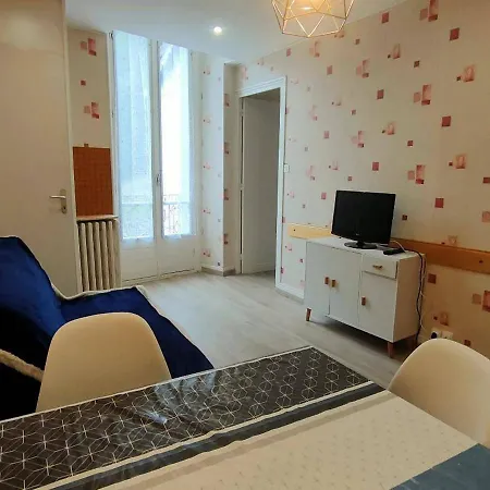2 Pieces, 4 Couchages A Proche Thermes - Fr-1-234-135 Apartament *